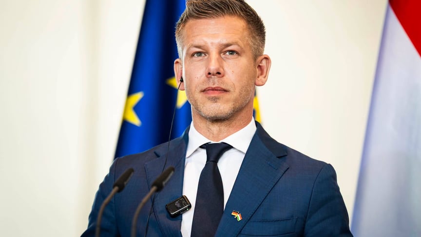 Прем'єр-міністр Угорщини Петер Мадяр Прем'єр-міністр Угорщини Петер Мадяр
