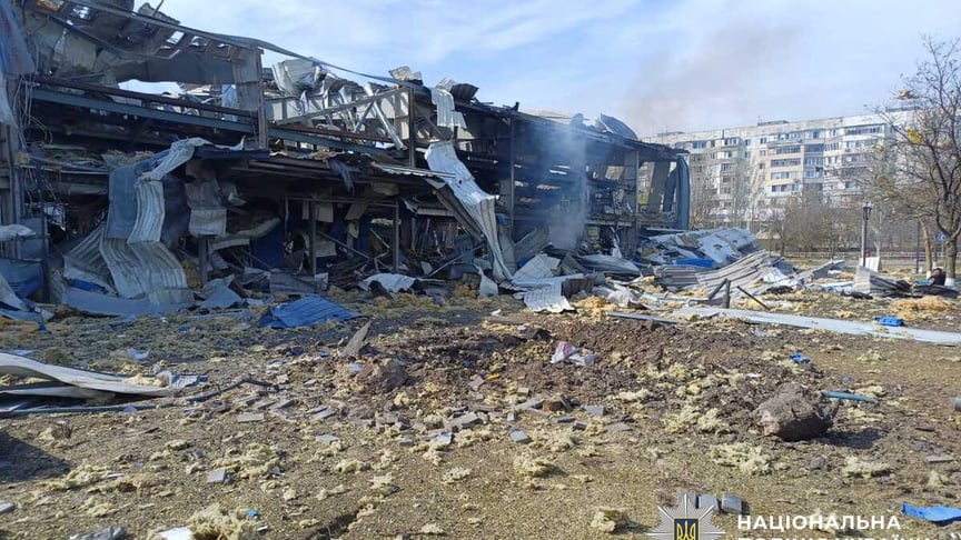 Наслідки обстрілів по Центральному району Херсона, 16 квітня 2025 року