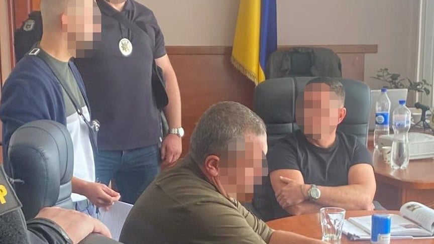 На Київщині затримали начальника військової райадміністрації та його радника, яких підозрюють у хабарництві, 10 серпня 2022 року
