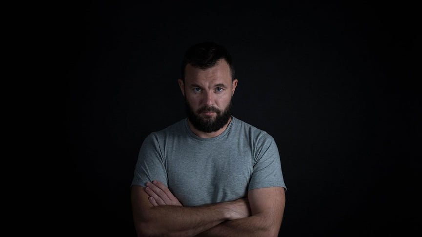 Политтехнолог Виталий Шкляров. 29 июля его задержали в Минске за якобы деятельность в пользу политической оппозиции. Его адвокат утверждает, что условия пребывания Шклярова в СИЗО являются бесчеловечными