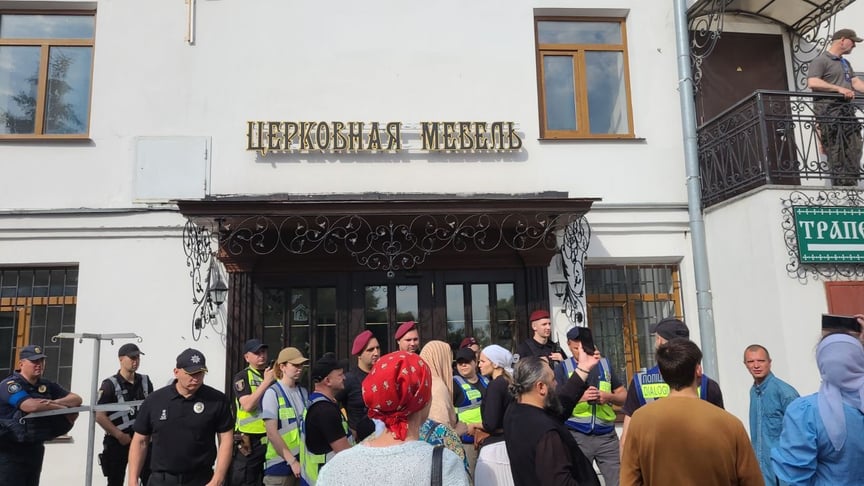 У Києво-Печерській лаврі продовжують опечатування корпусів, 6 липня 2023 року