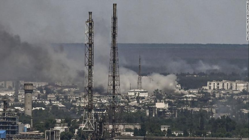 Russia's war in Ukraine in critical stage. West following three possible scenarios — CNN
