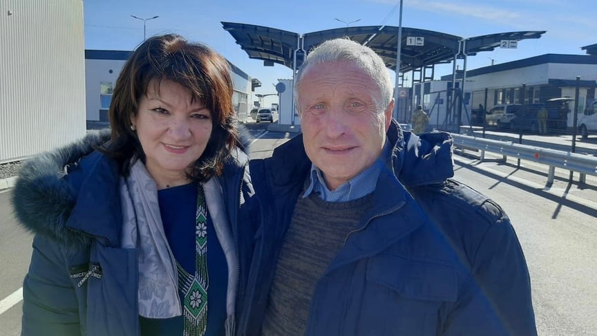 Mykola Semena (R), a veteran Crimean journalist whom Russia illegally prosecuted in September 2017, has been freed and is on his way to Kyiv.