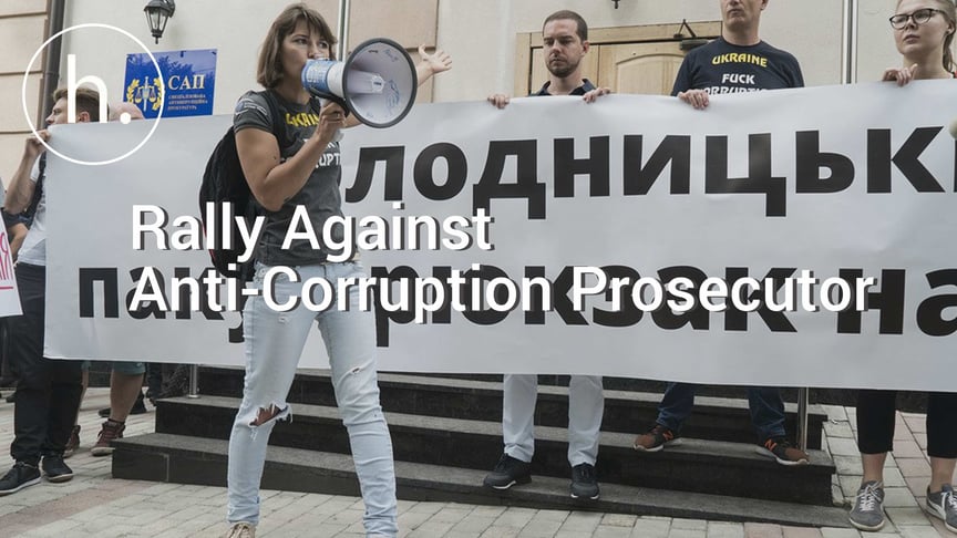 Why Are Ukrainian Anti-Graft Activists Fighting Again?