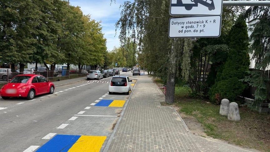Паркувальні місця, які викликали критику в Польщі Паркувальні місця, які викликали критику в Польщі
