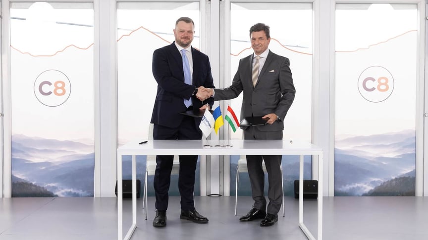 Група «Нафтогаз» підписала меморандум з угорською компанією MOL щодо будівництва сховища для українських нафтопродуктів Група «Нафтогаз» підписала меморандум з угорською компанією MOL щодо будівництва сховища для українських нафтопродуктів