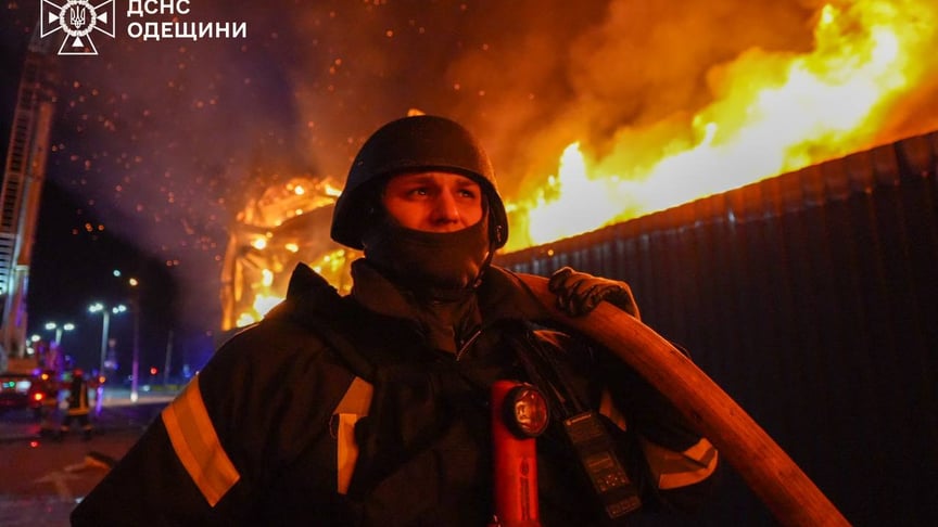 Наслідки удару російських дронів по Одесі Наслідки удару російських дронів по Одесі