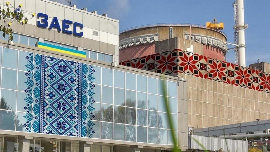 Russians shell Zaporizhzhia NPP again, leaving one employee wounded