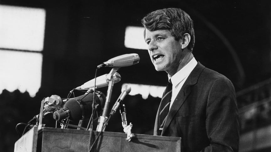 Сенатор Роберт Кеннеді на передвиборчому мітингу в 1968 році