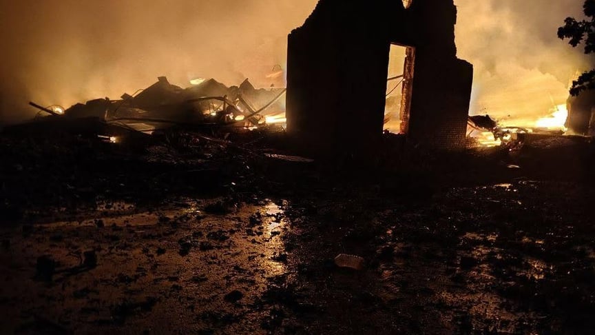 Наслідки російського удару по кіностудії Довженка