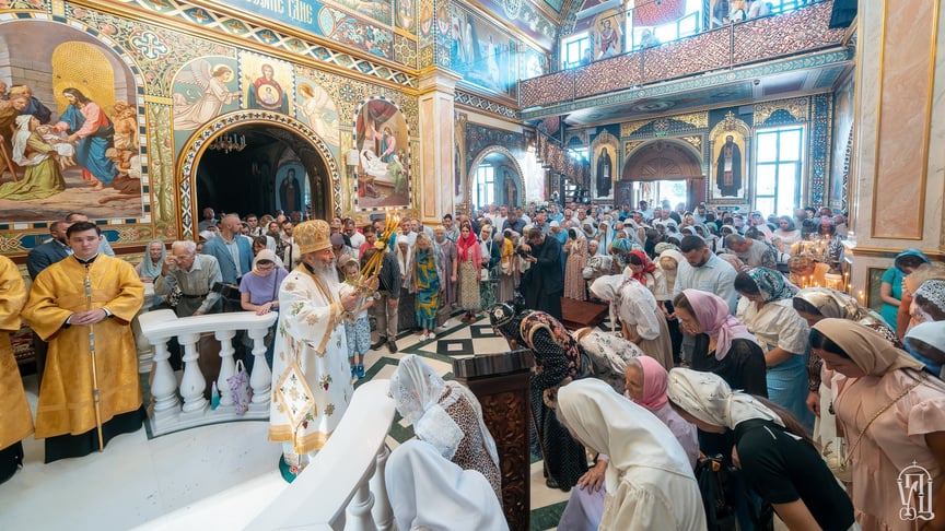 Ілюстративне фото. Літургія УПЦ МП у Києво-Печерській лаврі (нижній), 25 серпня 2024 року