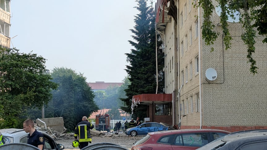 Пошкоджений готель «Мотор» у Луцьку
