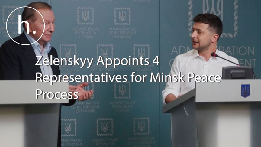 Former Ukrainian President and current Kyiv's representative in Minsk talks Leonid Kuchma (L) and current Ukrainian President Volodymyr Zelenskyy during a press briefing on June 3 in Kyiv, Ukraine.