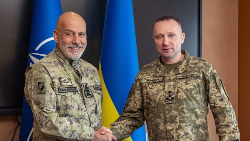 Голова Військового комітету НАТО Каво Драгоне з головнокомандувачем ЗСУ Михайлом Драпатим