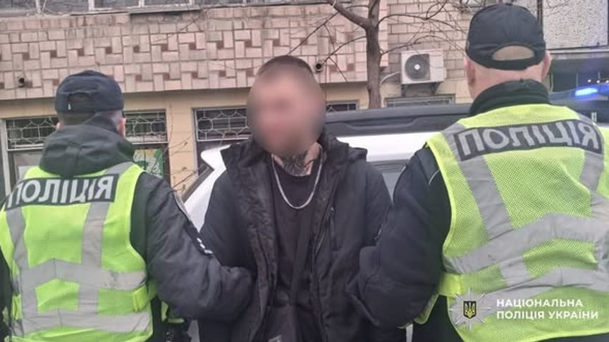 Затриманий чоловік, якого підозрюють у стрілянині у Чернігові