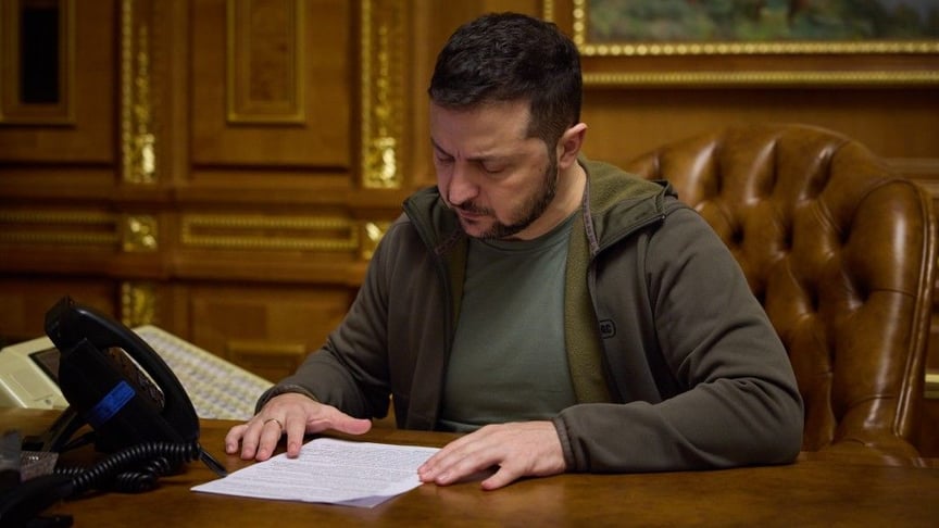 Володимир Зеленський провів телефонну розмову з президентом Франції Еммануелем Макроном, 1 листопада 2022 року