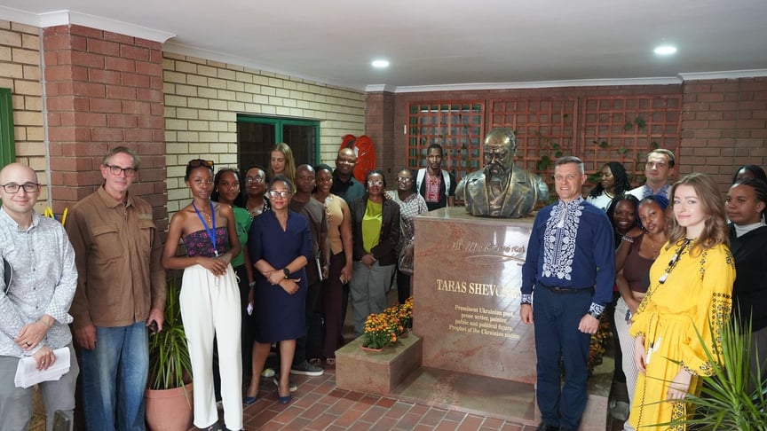 Пам'ятник Тарасові Шевченку