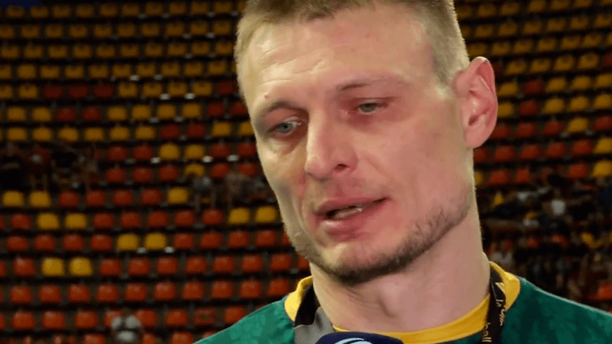 Волейболіст Юрій Гладир