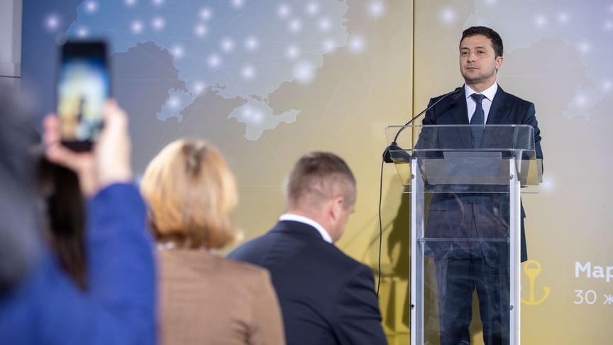Zelenskyy Shares Vision of Reintegration of Donbas and Crimea