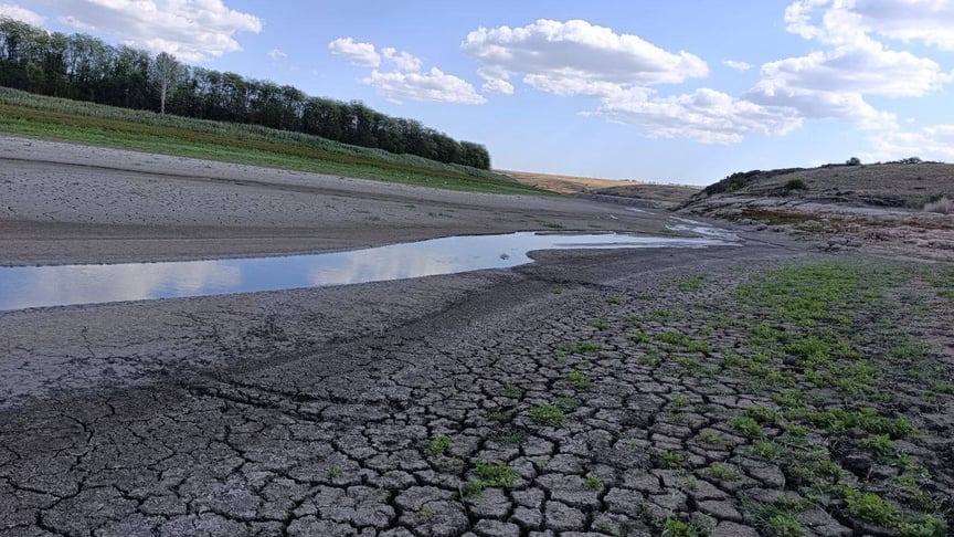 У Маріуполі майже висохло Старокримське водосховище