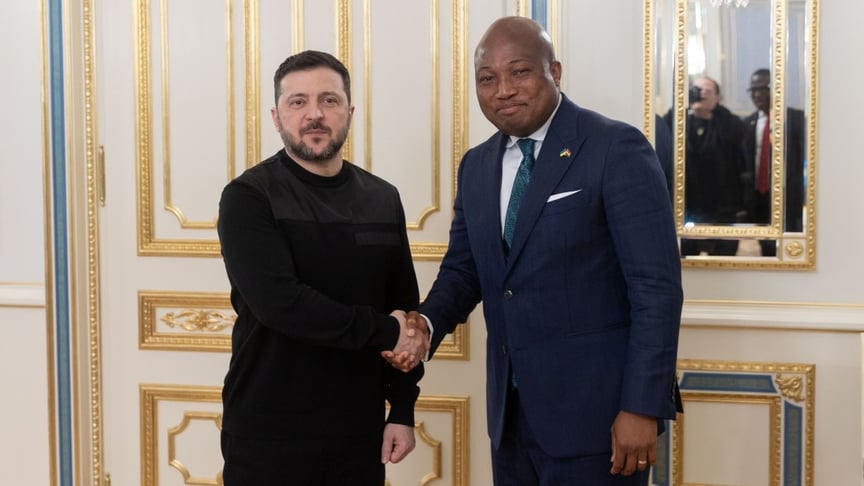 Президент Укра\ни Володимир Зеленський та міністр закордонних справ Гани Самуель Аблаква