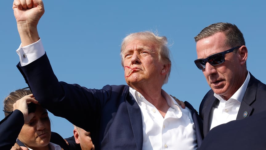 Дональд Трамп після замаху в Батлері, штат Пенсильванія