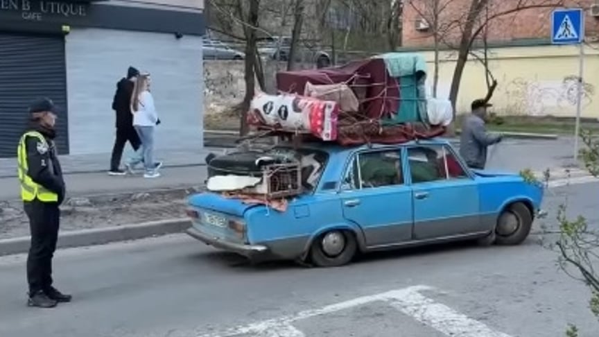 «Усе життя в одній автівці». Гороховський обіцяє подарувати новий пікап чоловікові, який розчулив соцмережі