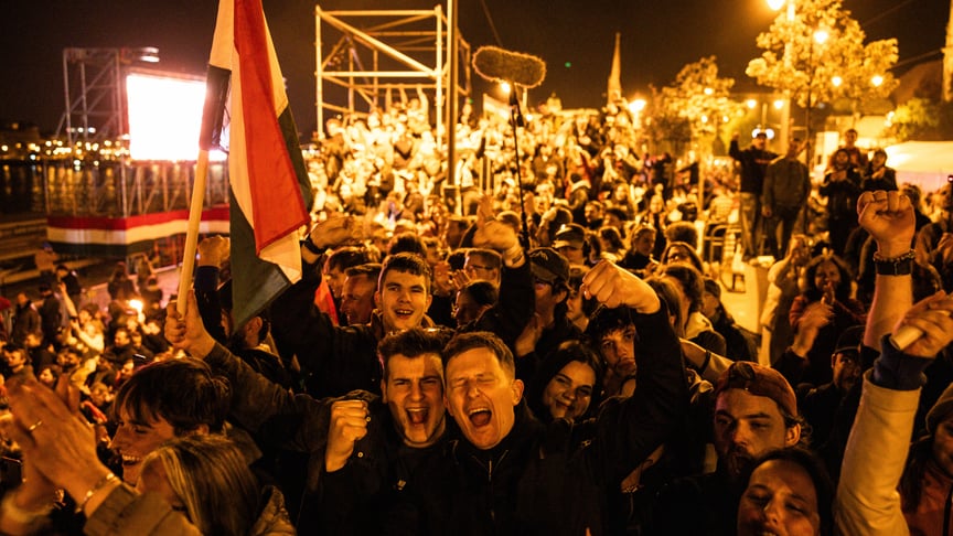 Угорці реагують на результати парламентських виборів, Будапешт, Угорщина, 12 квітня 2026 року