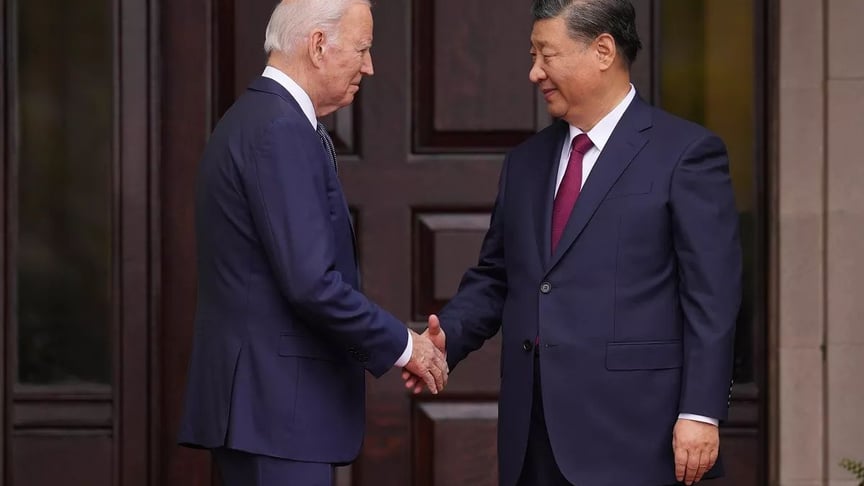 Президент Джо Байден приветствует лидера Китая Си Цзиньпина, 15 ноября 2023 года