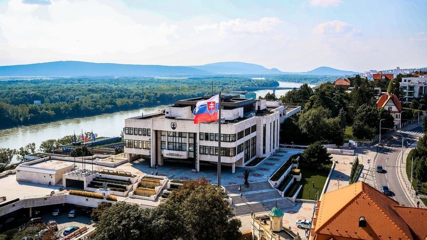 Ілюстративне фото. Будівля словацького парламенту