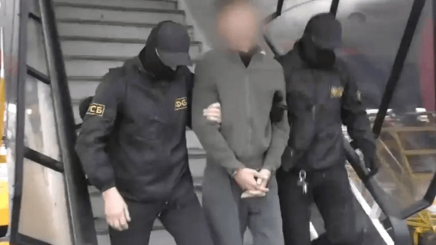 Кадр із відео затримання японського журналіста