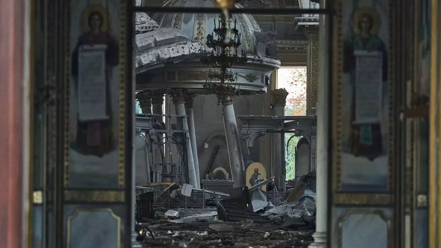 Спасо-Преображенский кафедральный собор в Одессе после российской атаки в ночь на 23 июля 2023 года
