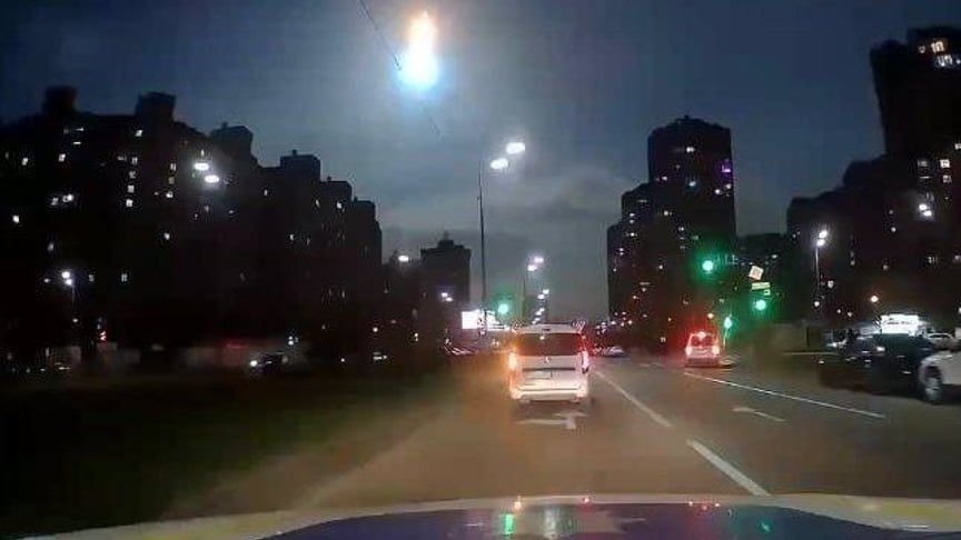 A flash in the sky over Kyiv, captured on a dashcam, April 19, 2023