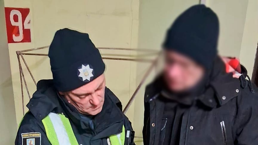 Охоронець, який не пустив людей до паркінгу під час обстрілу