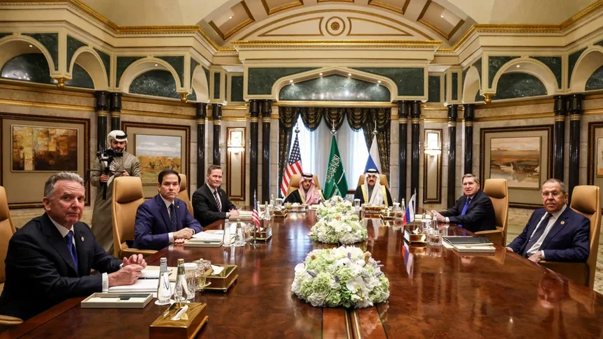 Делегации США и россии на переговорах в Эр-Рияде, Саудовская Аравия, 18 февраля 2025 года