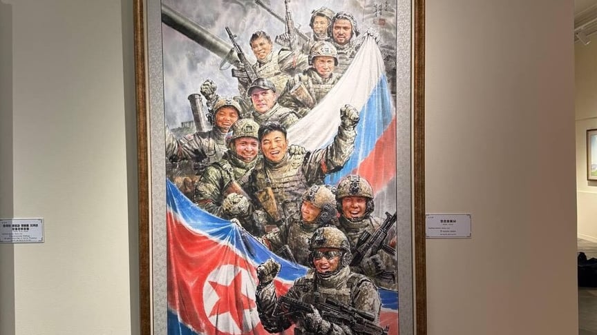 У Москві виставили картини з «подвигами» північнокорейців, що воювали в Курській області (ФОТО)
