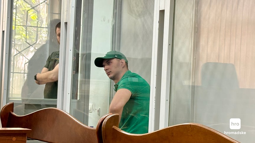 Обвинувачений Артем Косов у залі Шевченківського райсуду Києва, 18 червня 2025 року