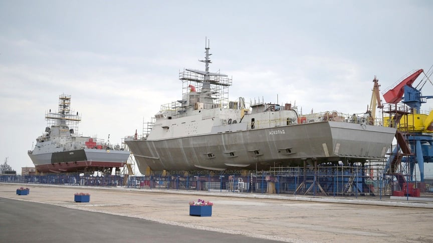 Ілюстративне фото: малі ракетні кораблі проєкту 22800 «Каракурт» на суднобудівному заводі у Керчі