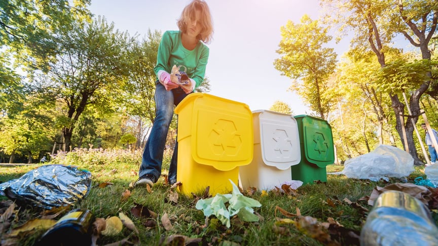 Sorting trash helps turn trash into resources: it makes products or energy out of trash, and lowers landfill quantities