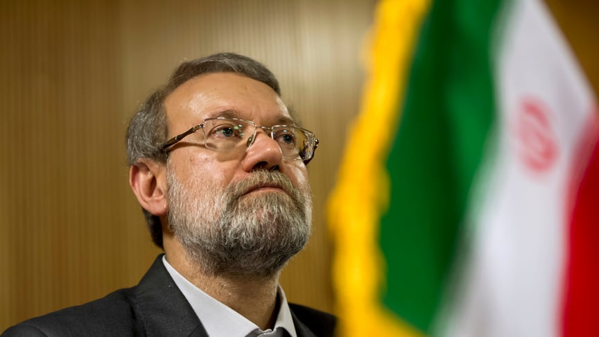 Спікер парламенту Ірану та колишній головний переговірник Тегерана з ядерних питань Алі Ларіджані виступає перед представниками преси в Женеві, 9 жовтня 2013 року