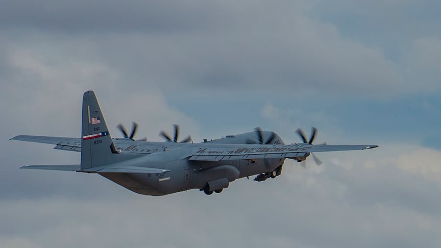 Ілюстративне фото. Транспортний літак C-130J Super Hercules. На подібному мали евакуювати збитого над Іраном льотчика