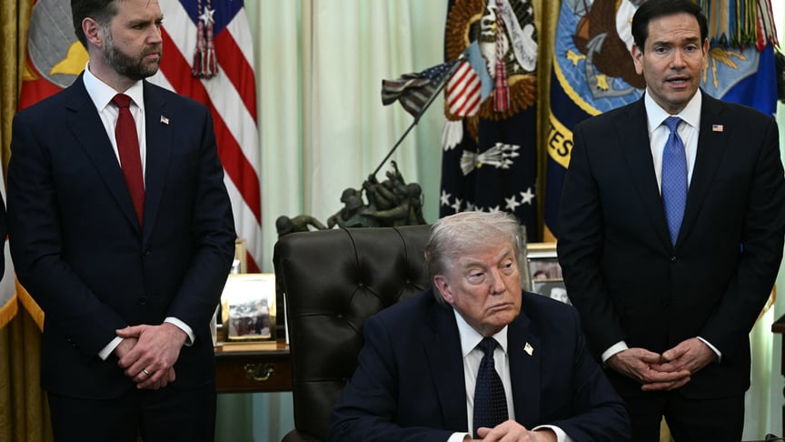Зліва направо. Віце-президент США Джей Ді Венс, президент США Дональд Трамп, державний секретар США Марко Рубіо