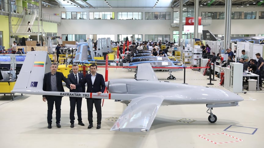 Беспилотник Bayraktar TB2, который компания Baykar передает Литве для Украины