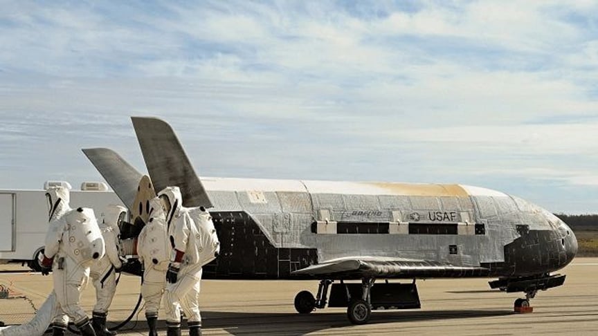 Секретний міні-шатл ВПС США X-37B