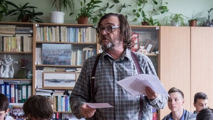 One Provincial Ukrainian Teacher Keeps Launching Dozens of Foreign Careers For His Students