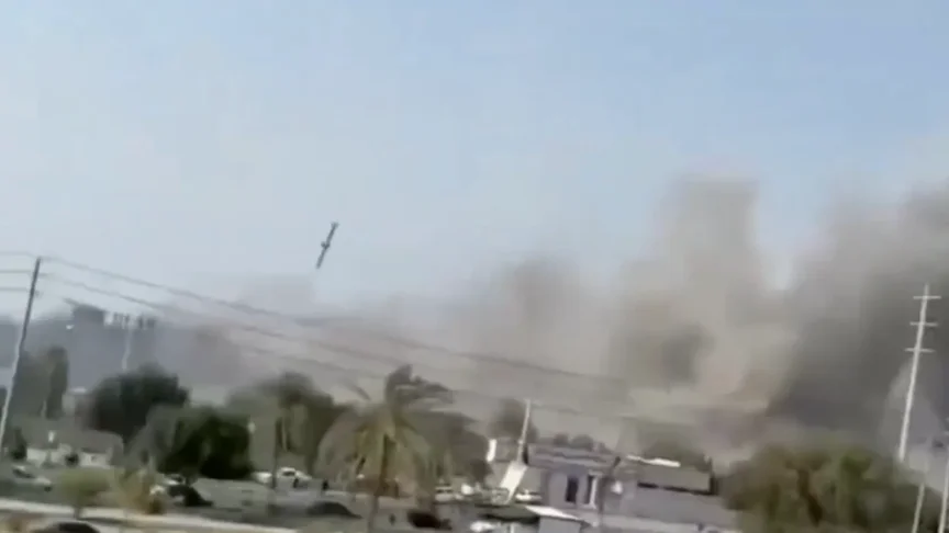 Відео влучання ракети в місті Мінаб в Ірані