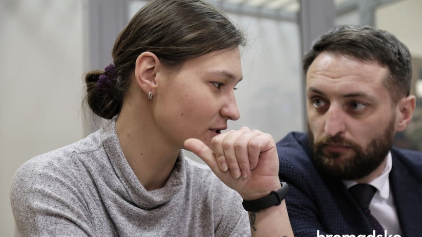 Подозреваемая в причастности к убийству журналиста Павла Шеремета Яна Дугарь на заседании суда
