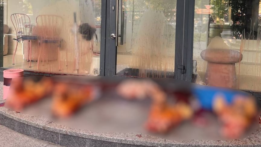 Голови тварин, які залишили біля закладу