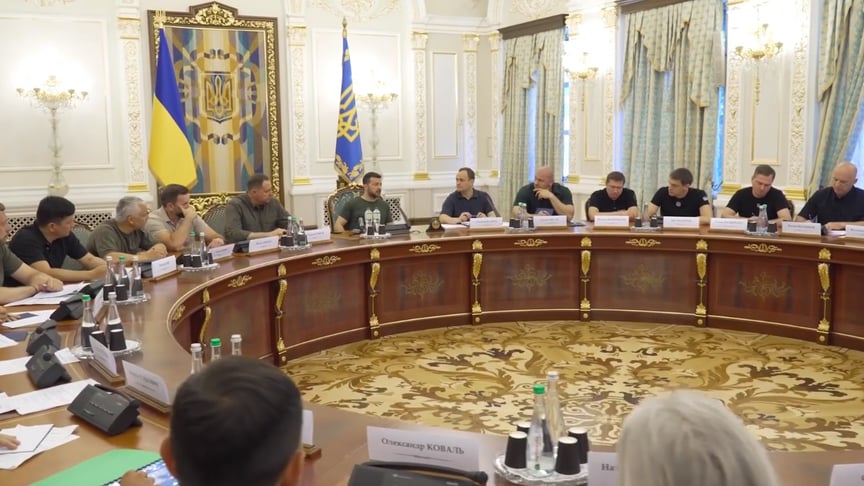 Президент Володимир Зеленський провів нараду з керівниками обласних адміністрацій, Київ, 15 липня 2024 року