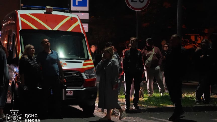 Через удар дрона по багатоповерхівці у Києві загинули двоє людей, 8 жовтня 2026 року